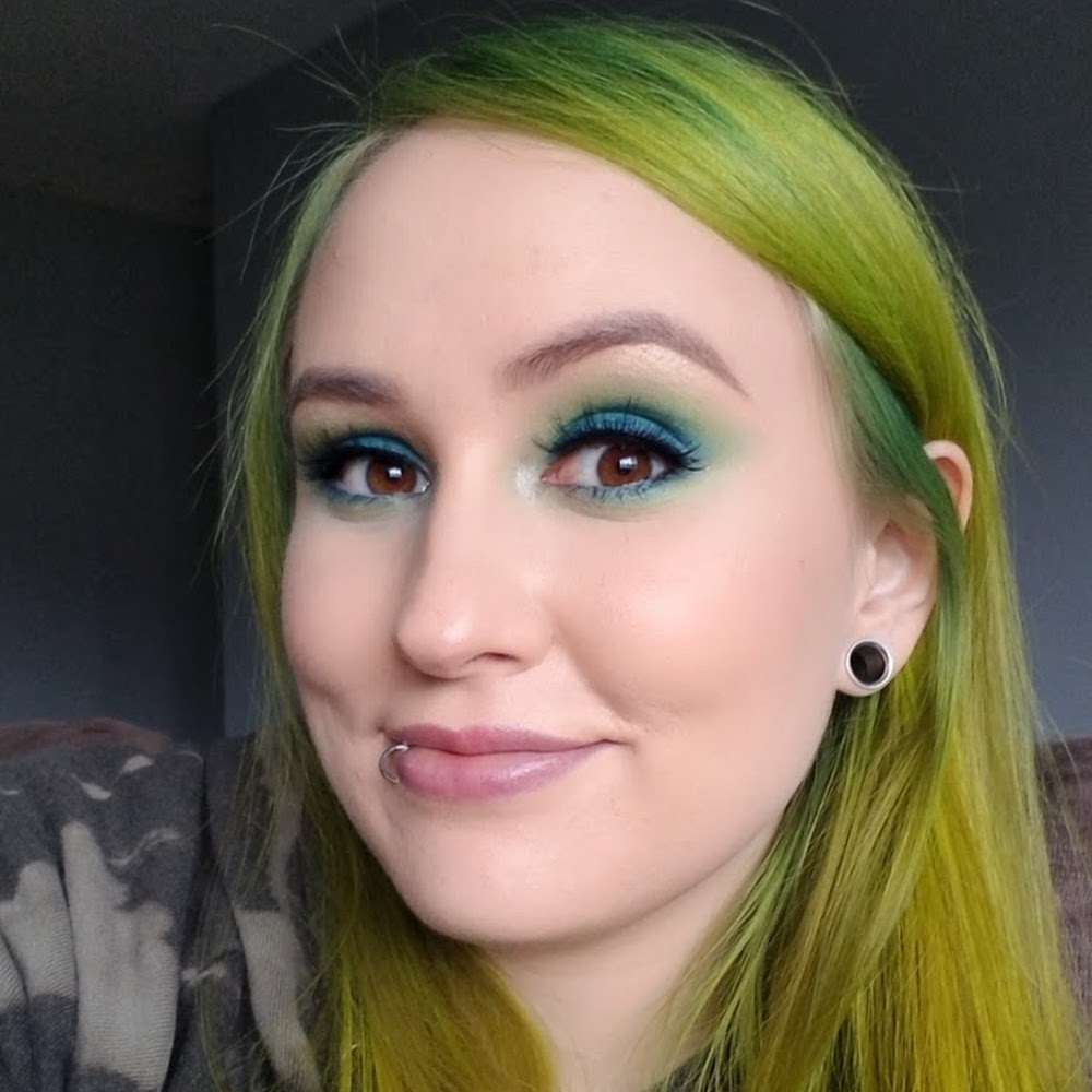 Meet your Posher, Lacey